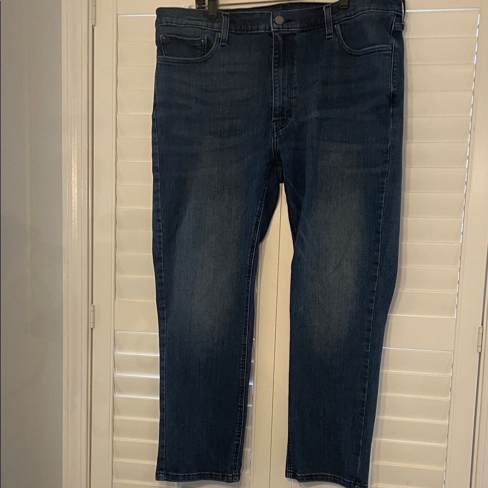 Levi’s Men's Straight Leg 541 Jeans. 40W 30L